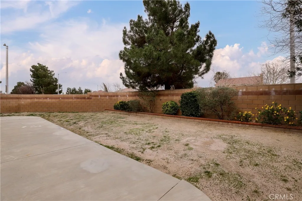 1820 Hideaway Place, Palmdale, California 93551 home-pic-26