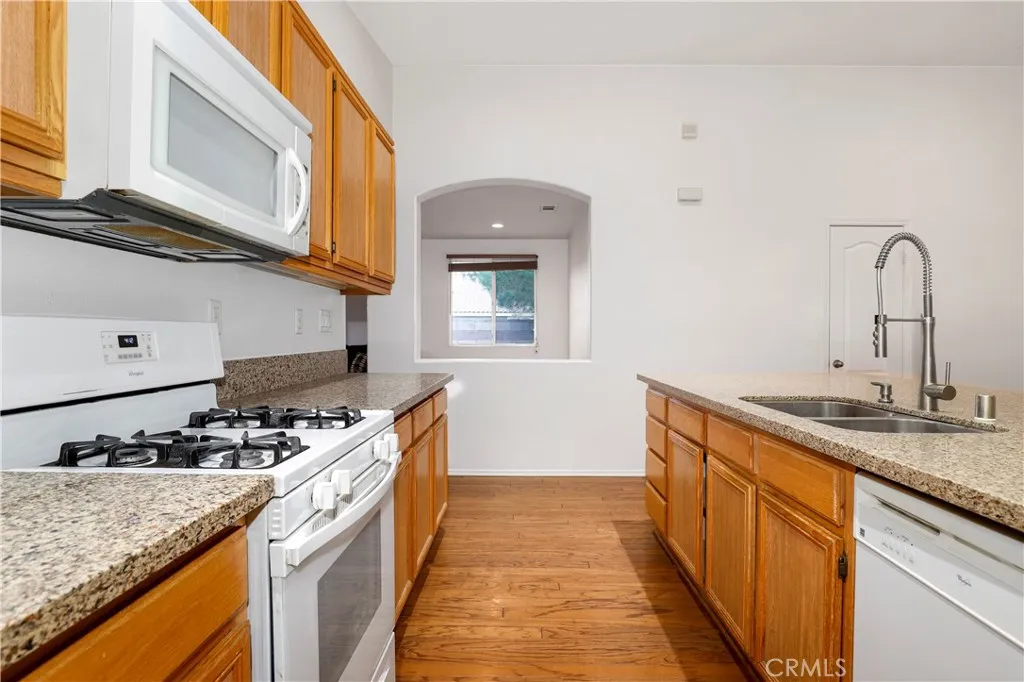 1820 Hideaway Place, Palmdale, California 93551 home-pic-11