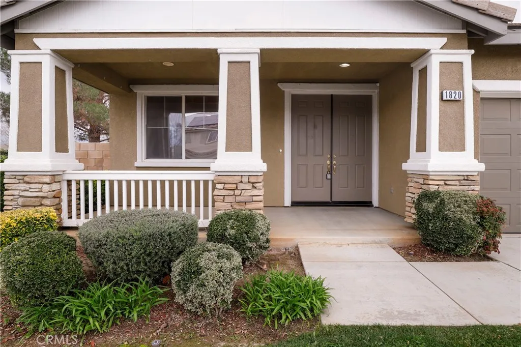 1820 Hideaway Place, Palmdale, California 93551 home-pic-3