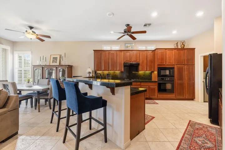 42-web-or-mls-2H8A4159