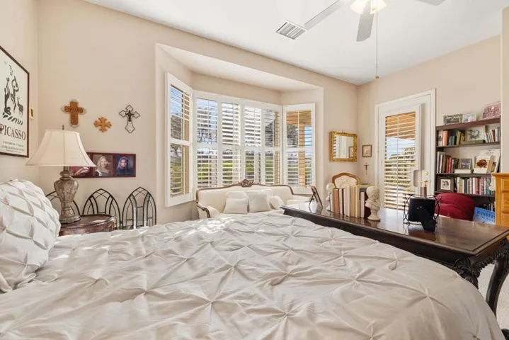 23-web-or-mls-2H8A4244