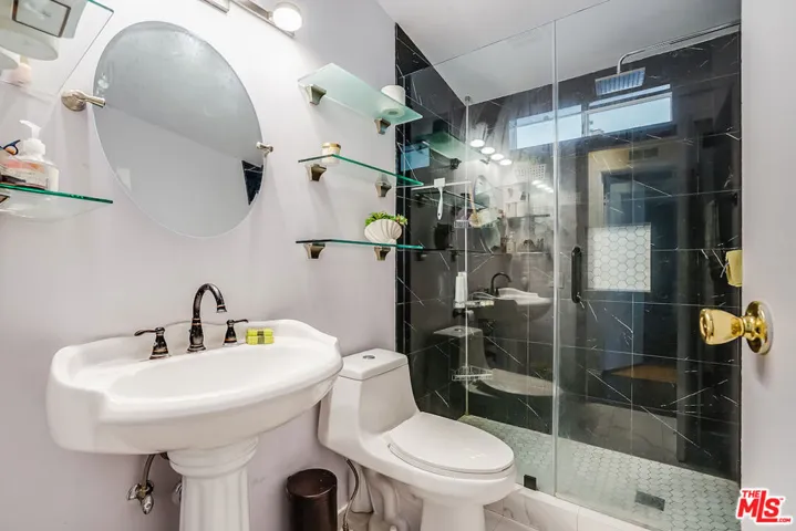 2nd bathroom fully remodeled