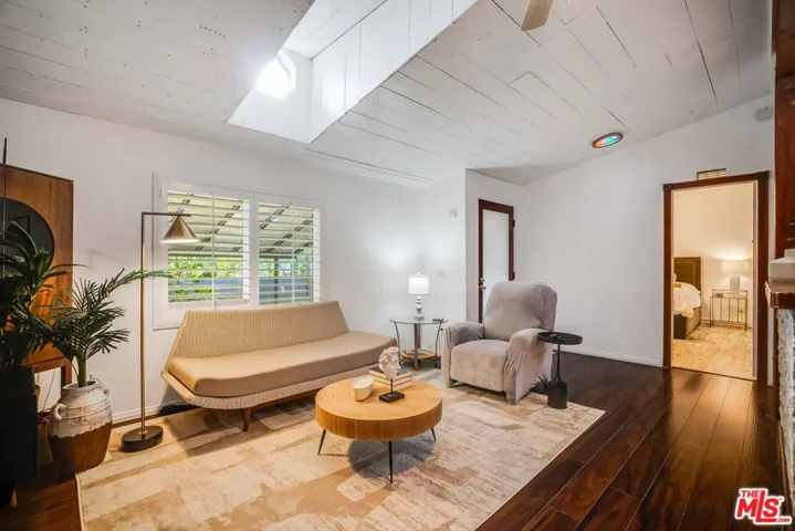 Vaulted Ceilings - open floor