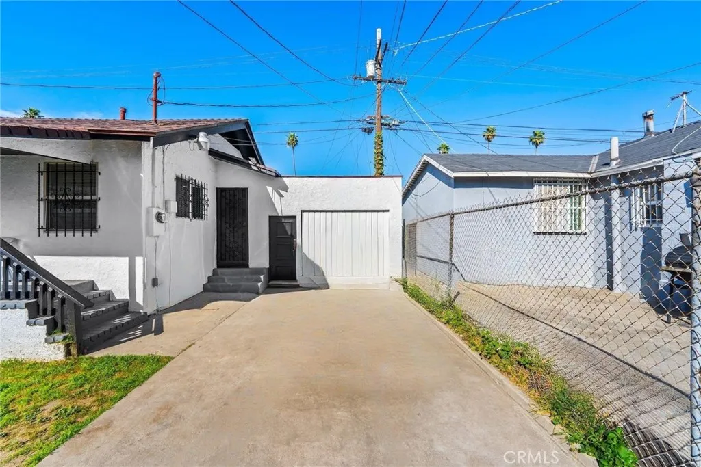651 W Gage, Los Angeles, California 90044 home-pic-22