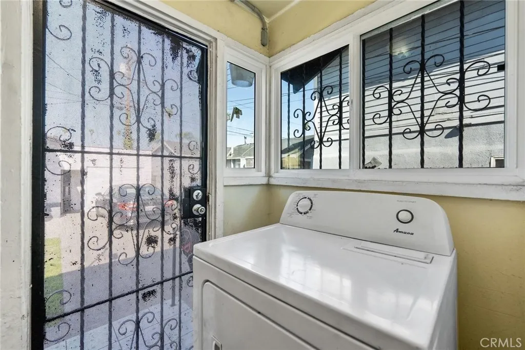 651 W Gage, Los Angeles, California 90044 home-pic-19