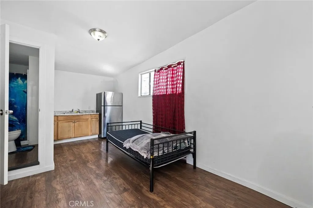651 W Gage, Los Angeles, California 90044 home-pic-38