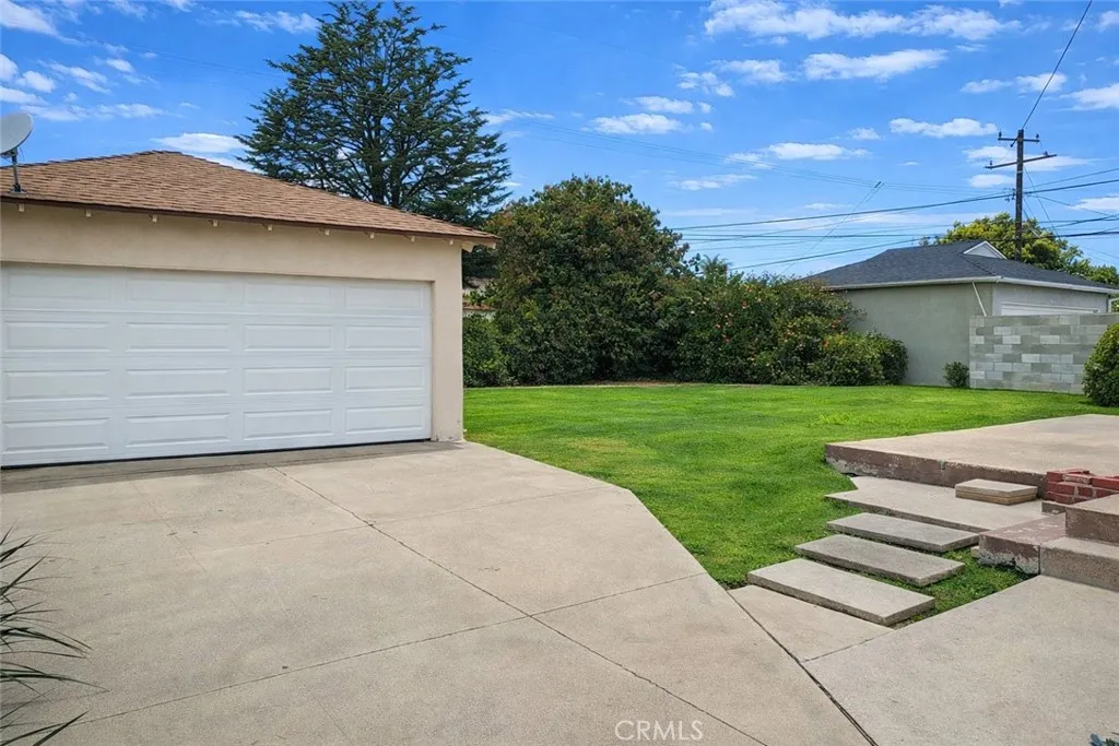 401 S Myrtlewood, West Covina, California 91791 home-pic-3