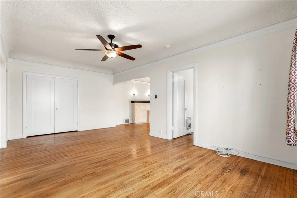 2640 S Bronson, Los Angeles, California 90018 home-pic-9
