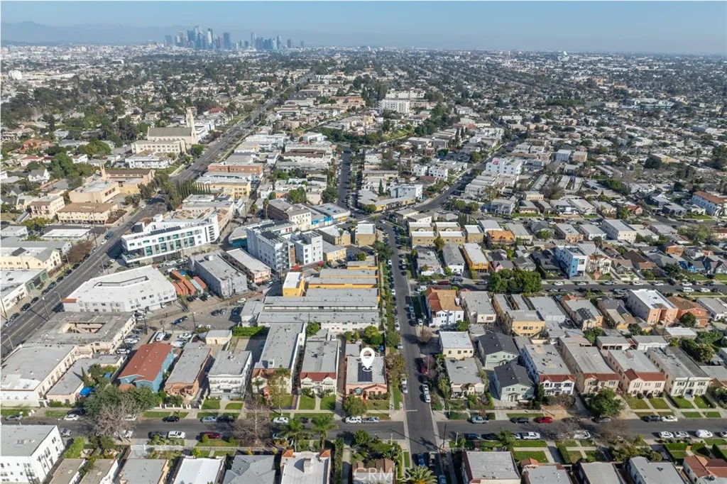2640 S Bronson, Los Angeles, California 90018 home-pic-32