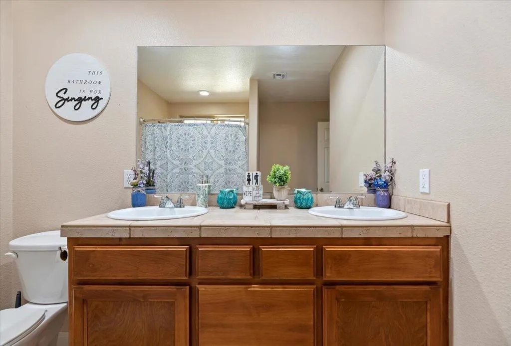 7562 Inca Trail, Yucca Valley, California 92284 home-pic-22