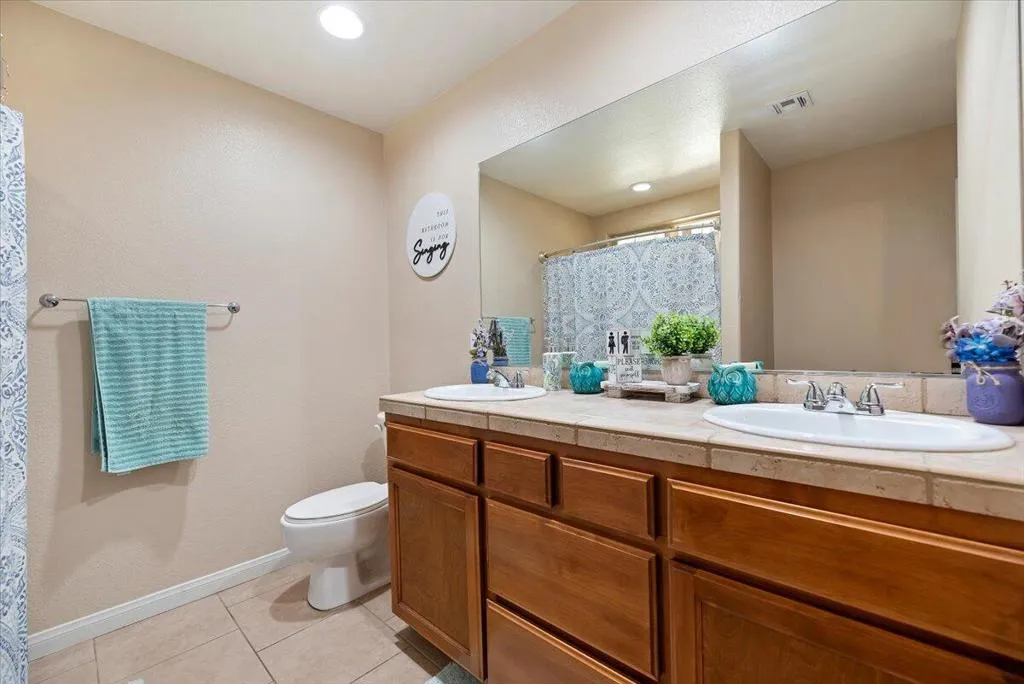 7562 Inca Trail, Yucca Valley, California 92284 home-pic-20