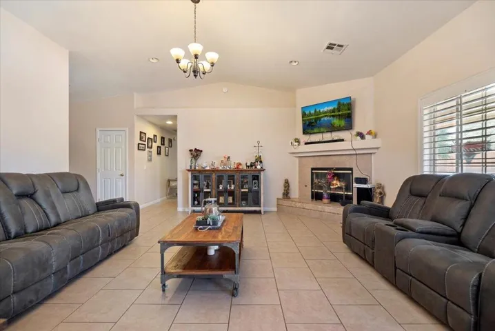 13-Family Room
