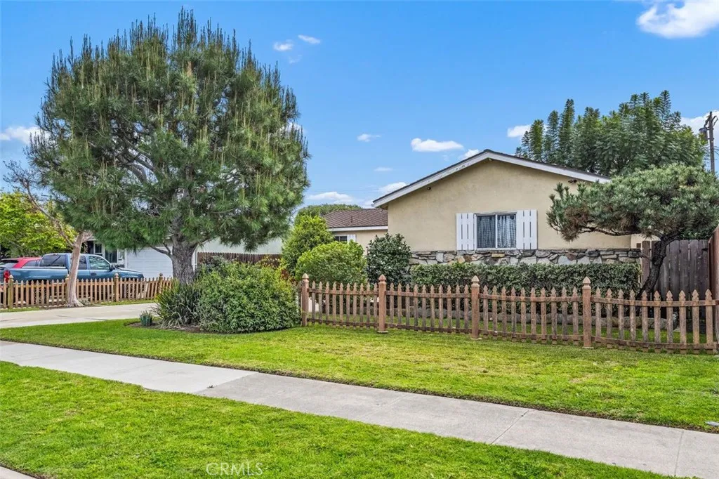 6052 Mahogany, Westminster, California 92683 home-pic-2