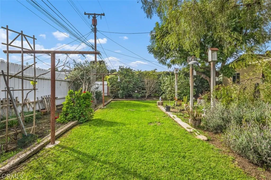 6052 Mahogany, Westminster, California 92683 home-pic-33