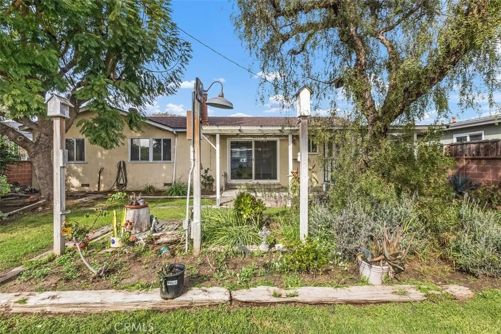 6052 Mahogany, Westminster, California 92683 home-pic-35