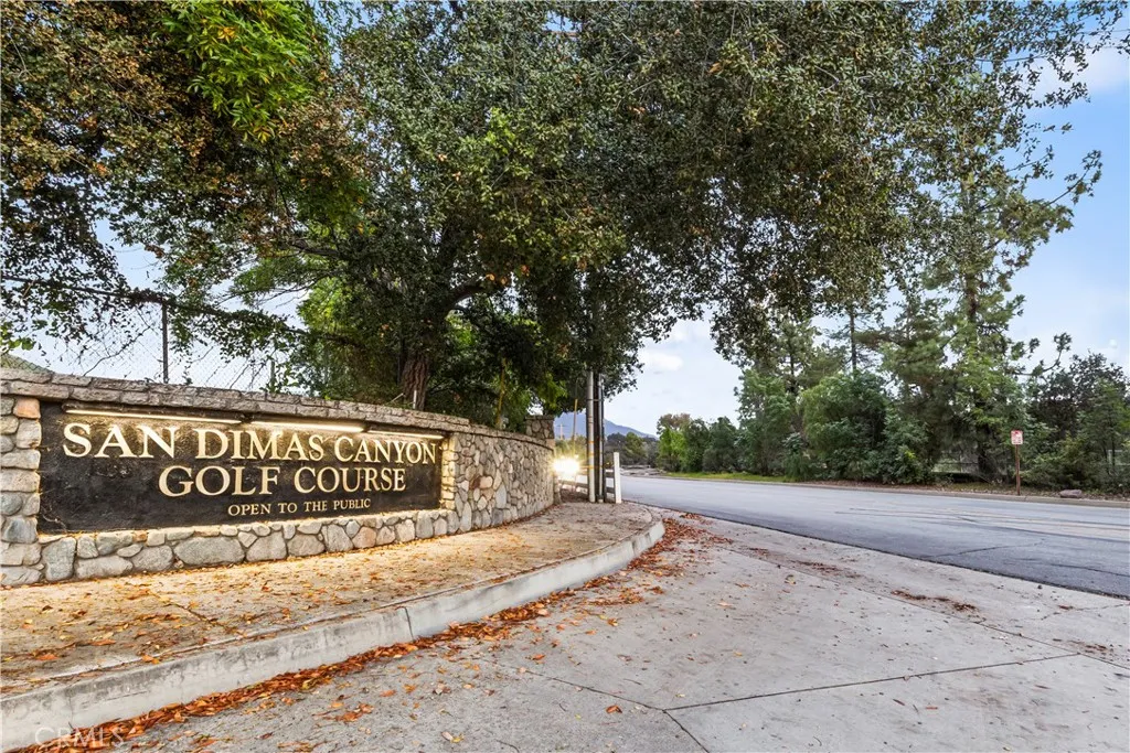 6747 Calmbank, La Verne, California 91750 home-pic-47