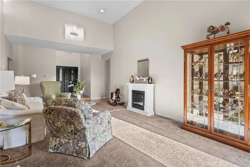 6747 Calmbank, La Verne, California 91750 home-pic-11