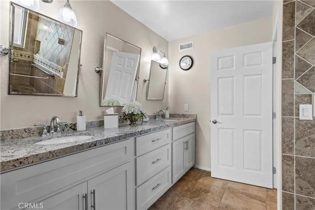 6747 Calmbank, La Verne, California 91750 home-pic-30