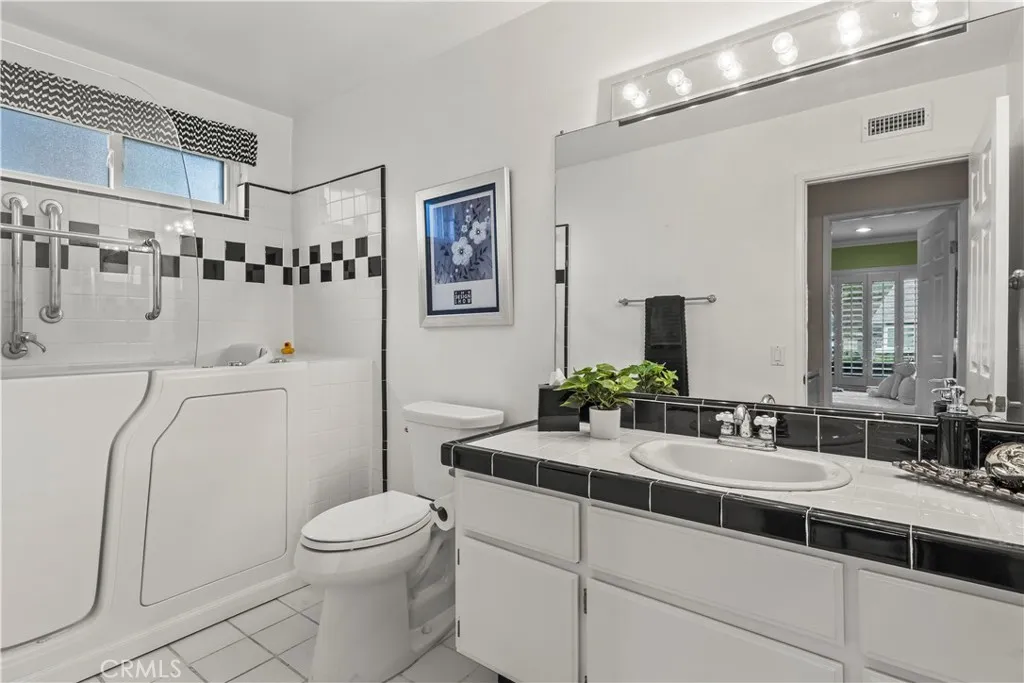 6747 Calmbank, La Verne, California 91750 home-pic-35