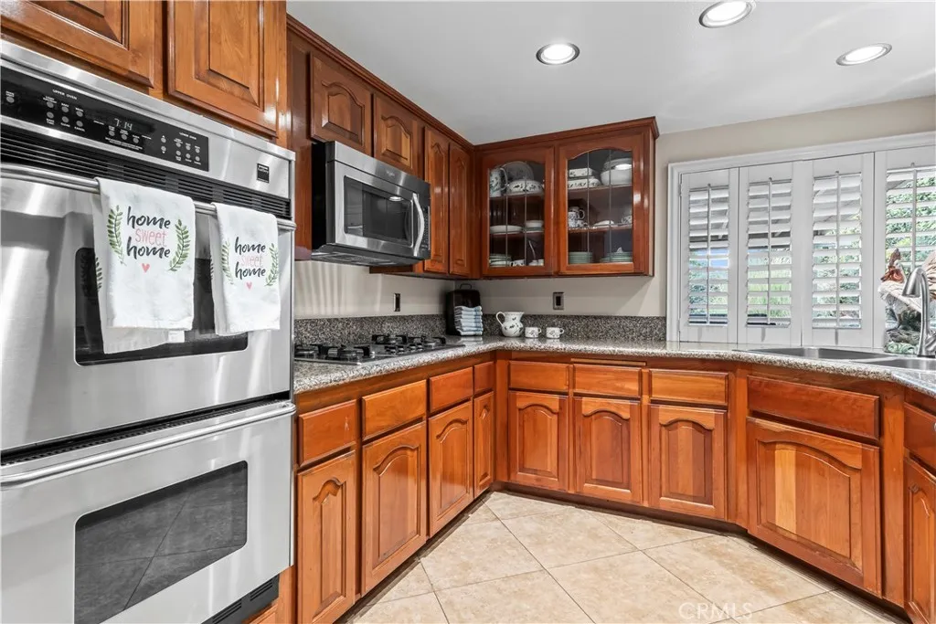 6747 Calmbank, La Verne, California 91750 home-pic-17