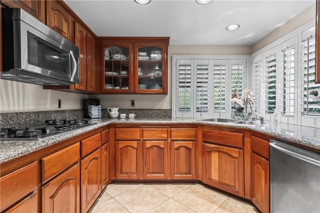 6747 Calmbank, La Verne, California 91750 home-pic-18