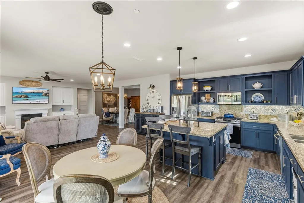 35253 Goldthread Lane, Murrieta, California 92563 home-pic-8