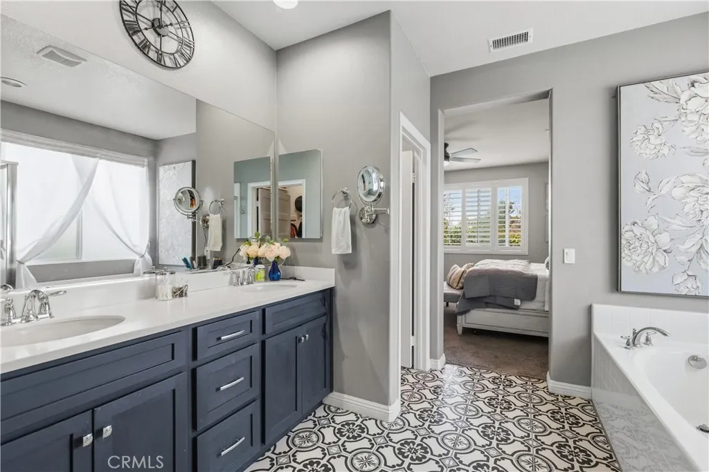 35253 Goldthread Lane, Murrieta, California 92563 home-pic-14