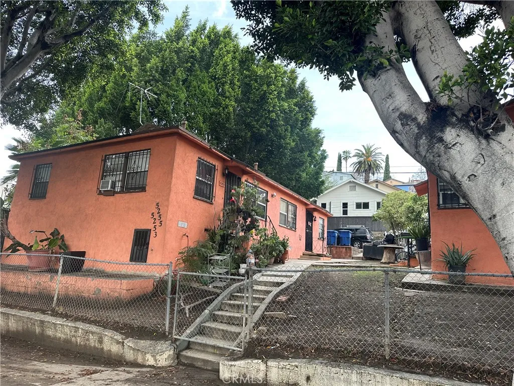5253 N Huntington Dr. Drive N, Los Angeles, California 90032 home-pic-2