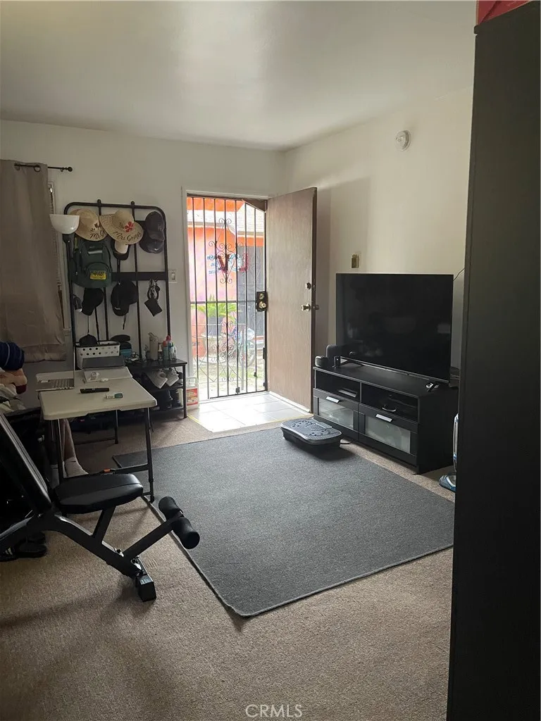 5253 N Huntington Dr. Drive N, Los Angeles, California 90032 home-pic-11