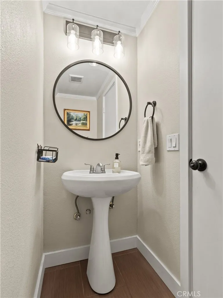 27643 Quincy, Castaic, California 91384 home-pic-8