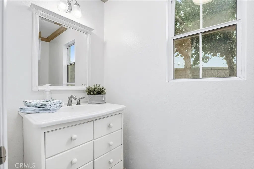 7119 Birch Tree Place, Fontana, California 92336 home-pic-15