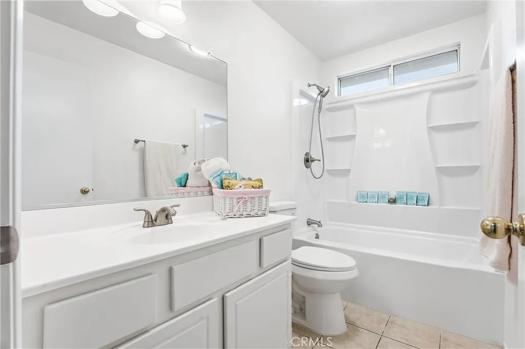 7119 Birch Tree Place, Fontana, California 92336 home-pic-22