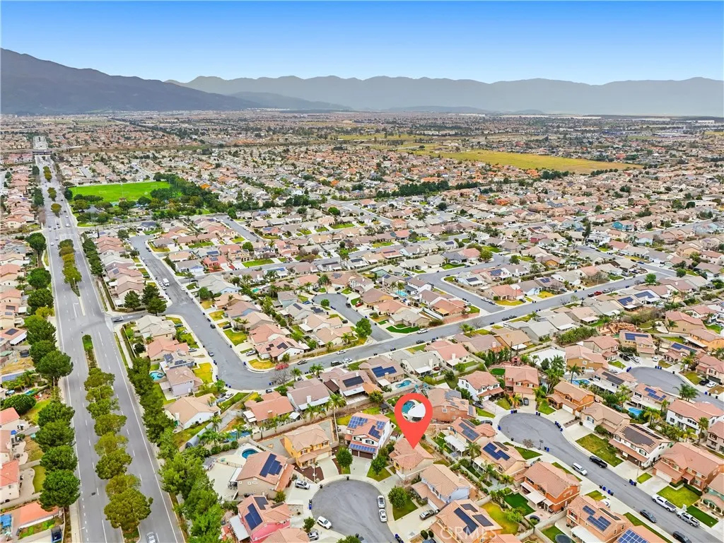 7119 Birch Tree Place, Fontana, California 92336 home-pic-38