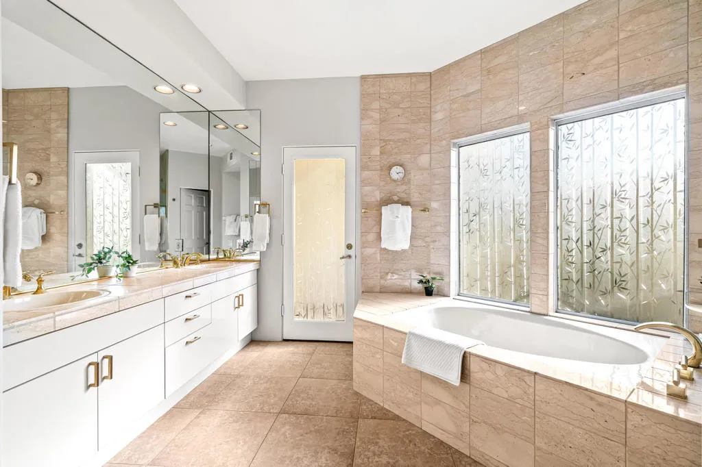 75385 Riviera Drive, Indian Wells, California 92210 home-pic-14