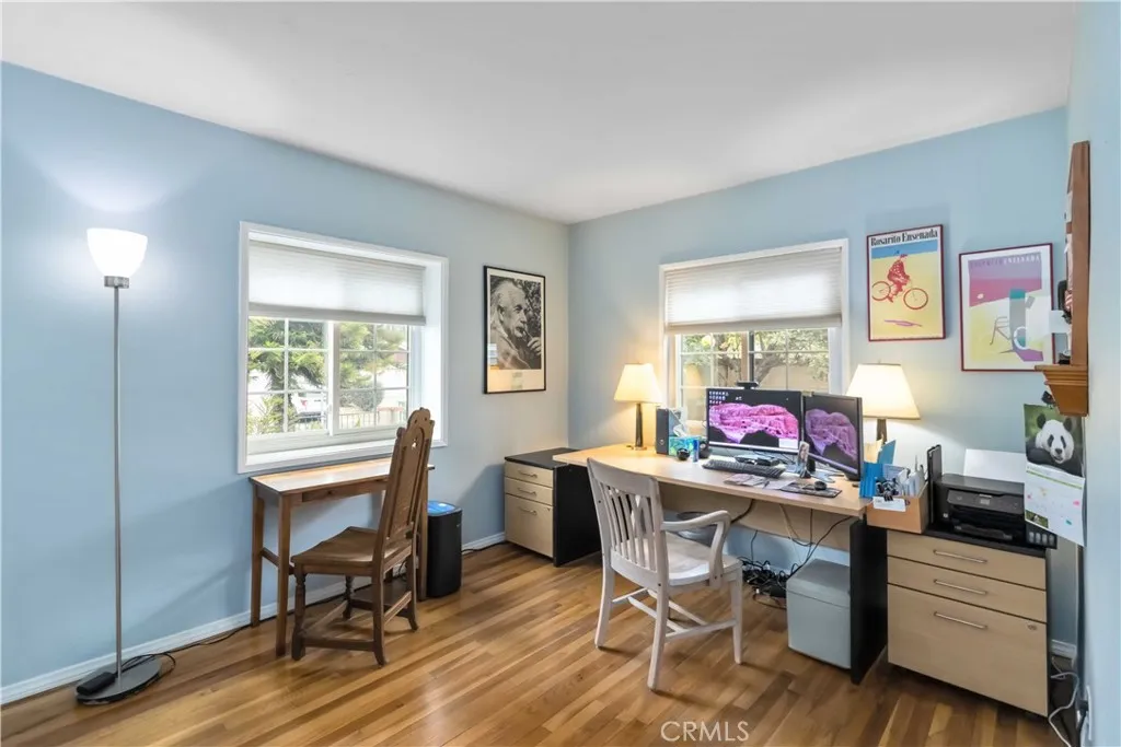 10637 Yarmouth, Granada Hills, California 91344 home-pic-25