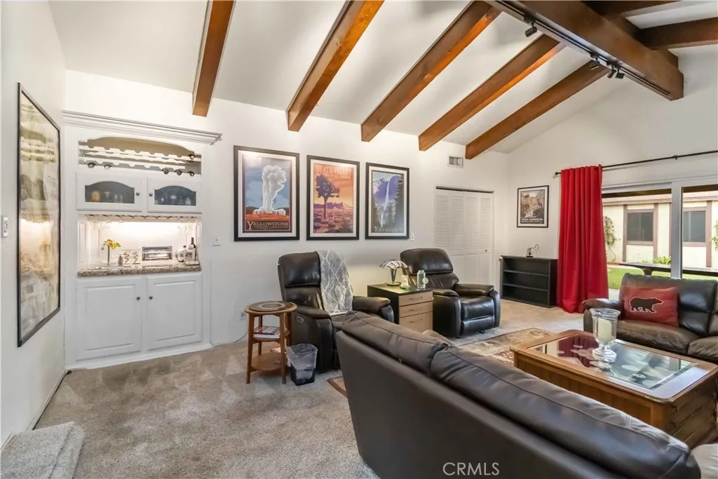 10637 Yarmouth, Granada Hills, California 91344 home-pic-7