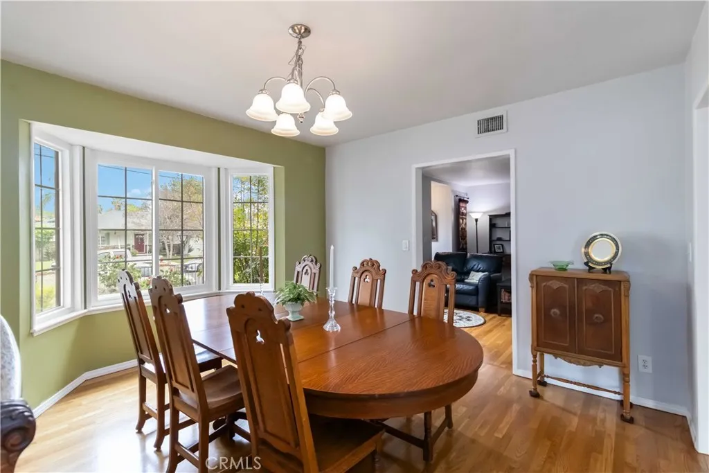 10637 Yarmouth, Granada Hills, California 91344 home-pic-18