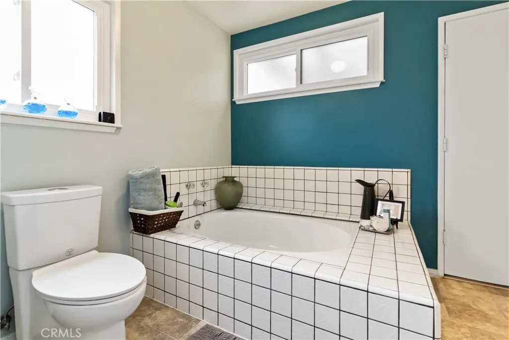 10637 Yarmouth, Granada Hills, California 91344 home-pic-32