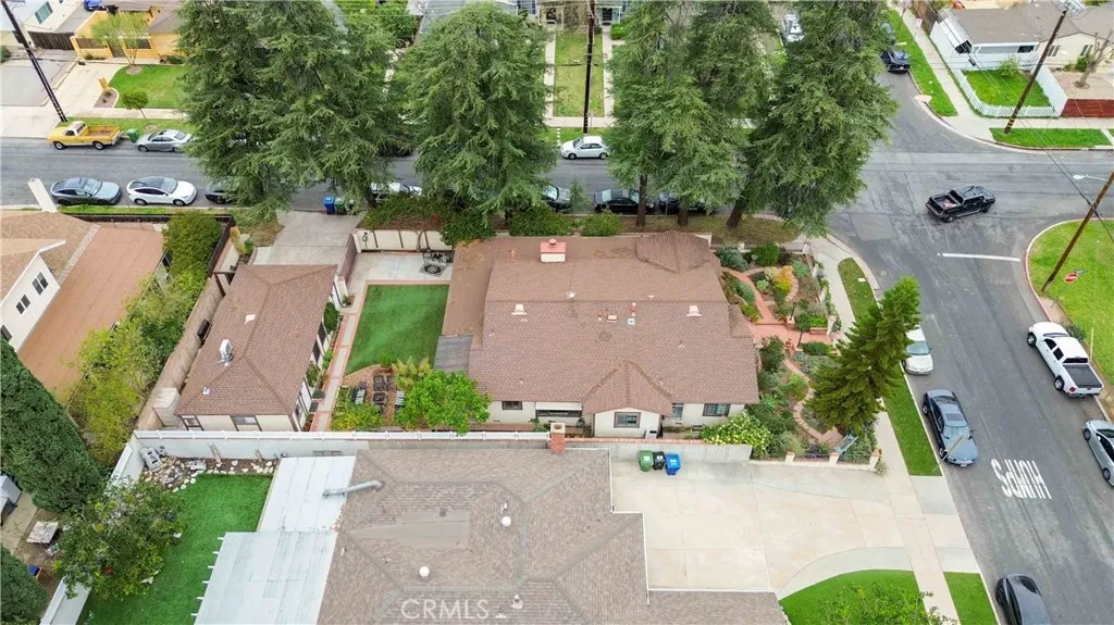 10637 Yarmouth, Granada Hills, California 91344 home-pic-50
