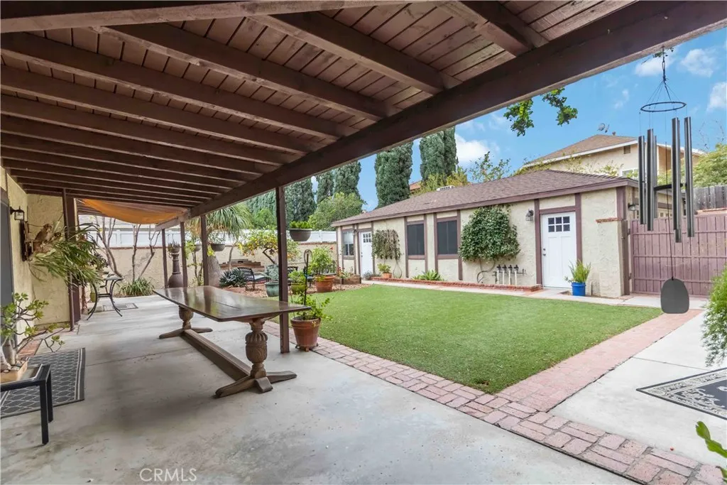 10637 Yarmouth, Granada Hills, California 91344 home-pic-39