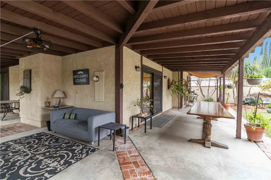 10637 Yarmouth, Granada Hills, California 91344 home-pic-41