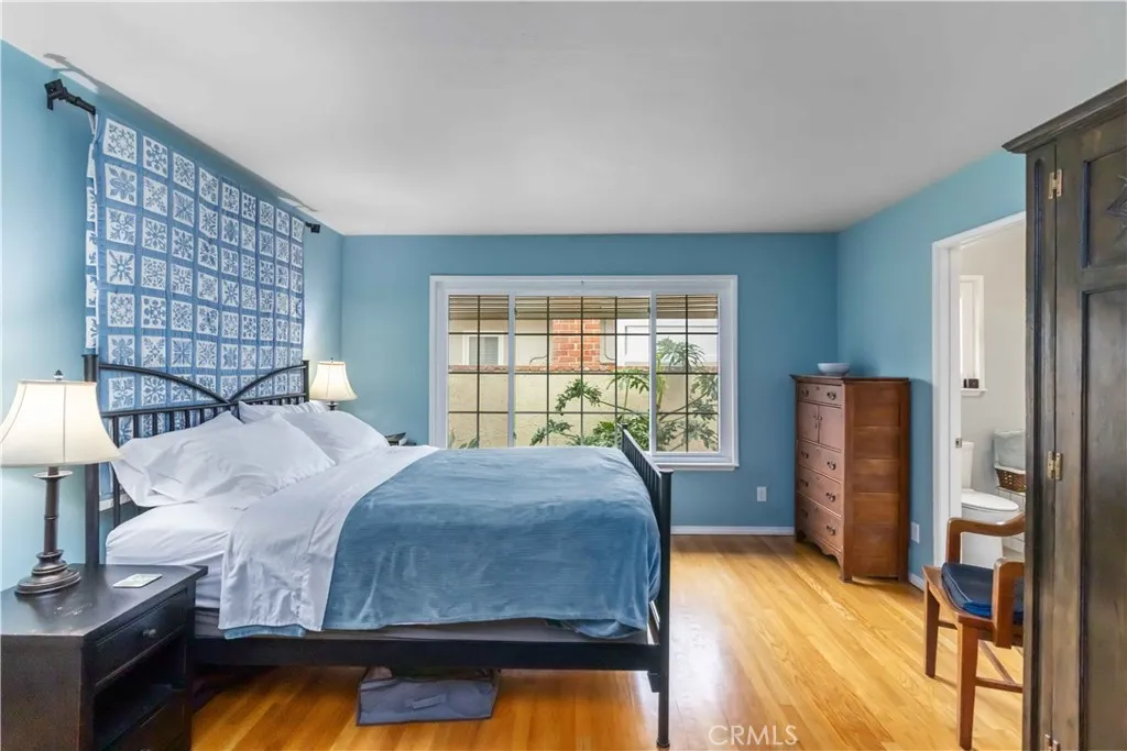 10637 Yarmouth, Granada Hills, California 91344 home-pic-23