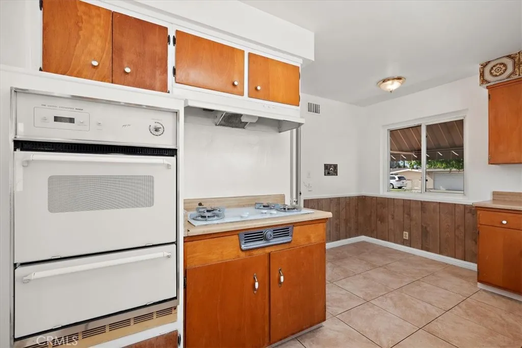 566 S Hepner, Covina, California 91723 home-pic-16