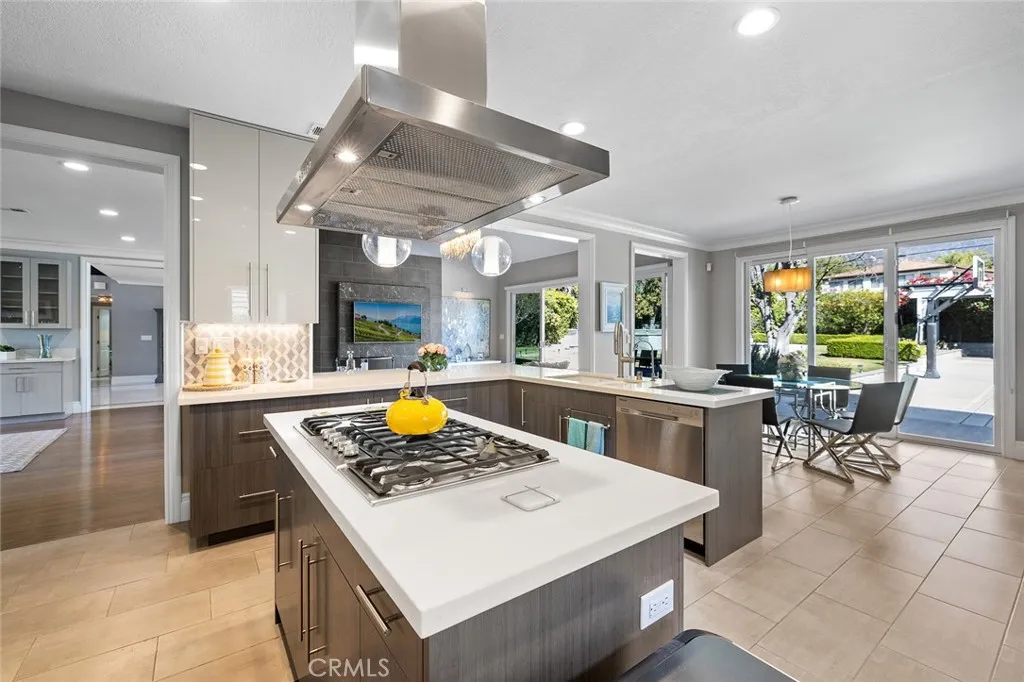 1328 Oaklawn Road, Arcadia, California 91006 home-pic-16