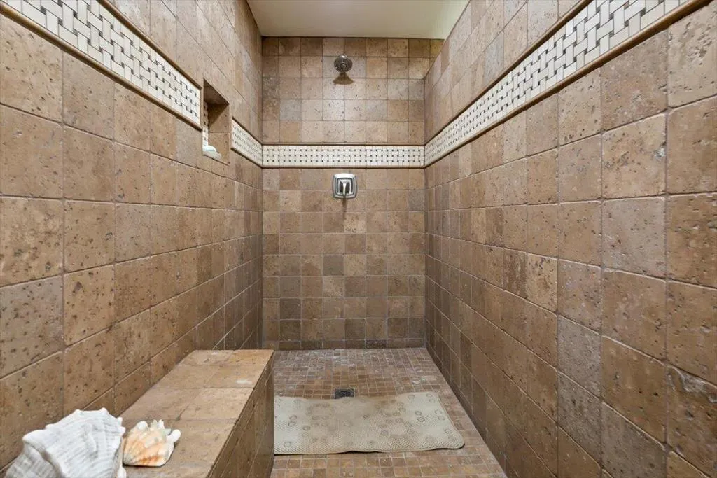 18 Conejo Circle, Palm Desert, California 92260 home-pic-33