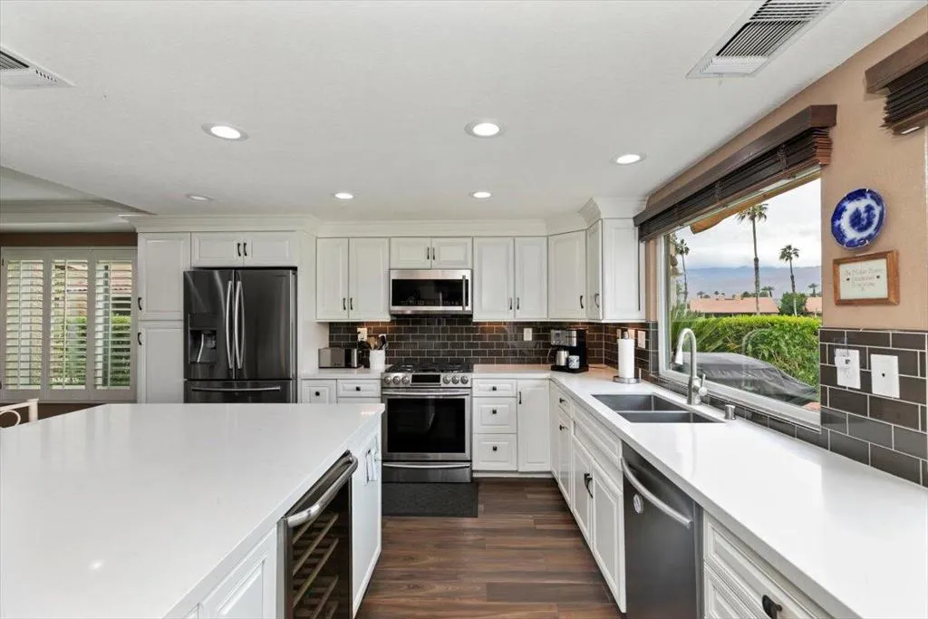 18 Conejo Circle, Palm Desert, California 92260 home-pic-21
