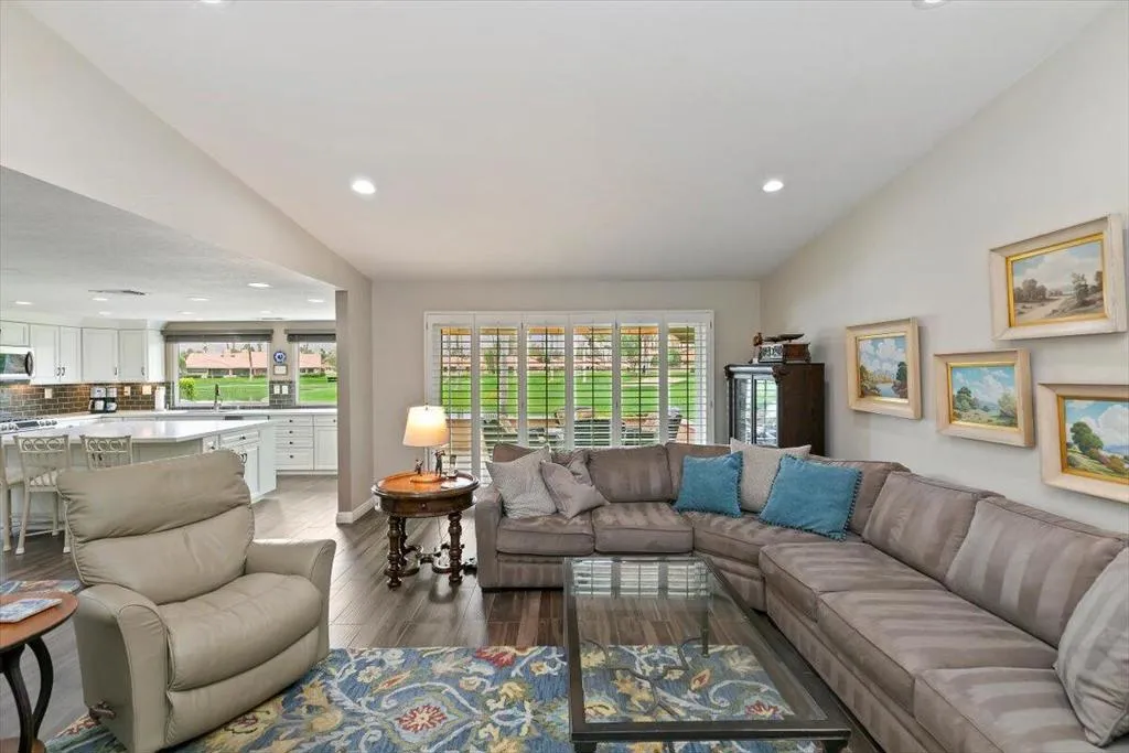 18 Conejo Circle, Palm Desert, California 92260 home-pic-13