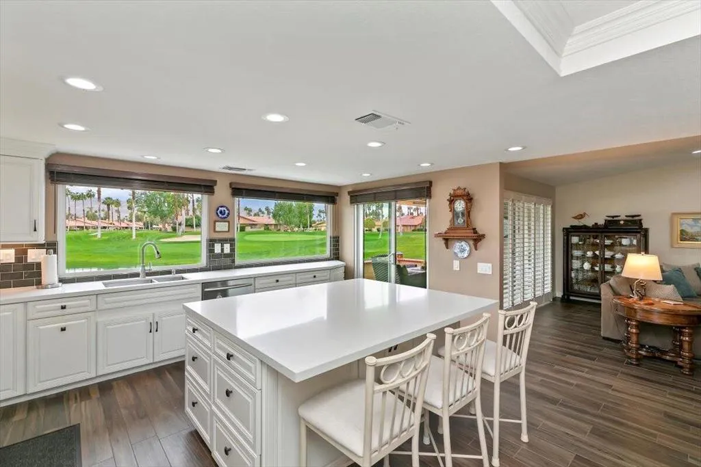 18 Conejo Circle, Palm Desert, California 92260 home-pic-23