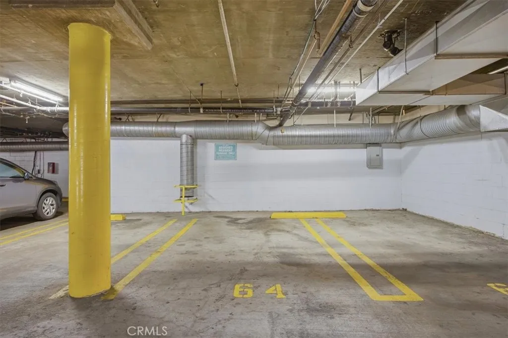 620 S Gramercy Place 130, Los Angeles, California 90005 home-pic-30