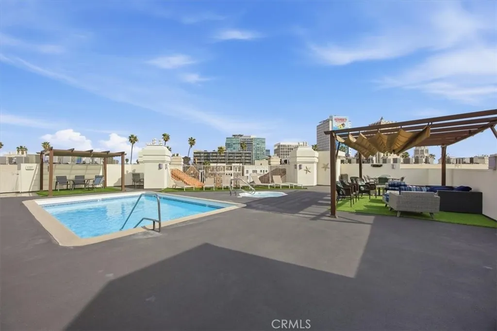 620 S Gramercy Place 130, Los Angeles, California 90005 home-pic-8